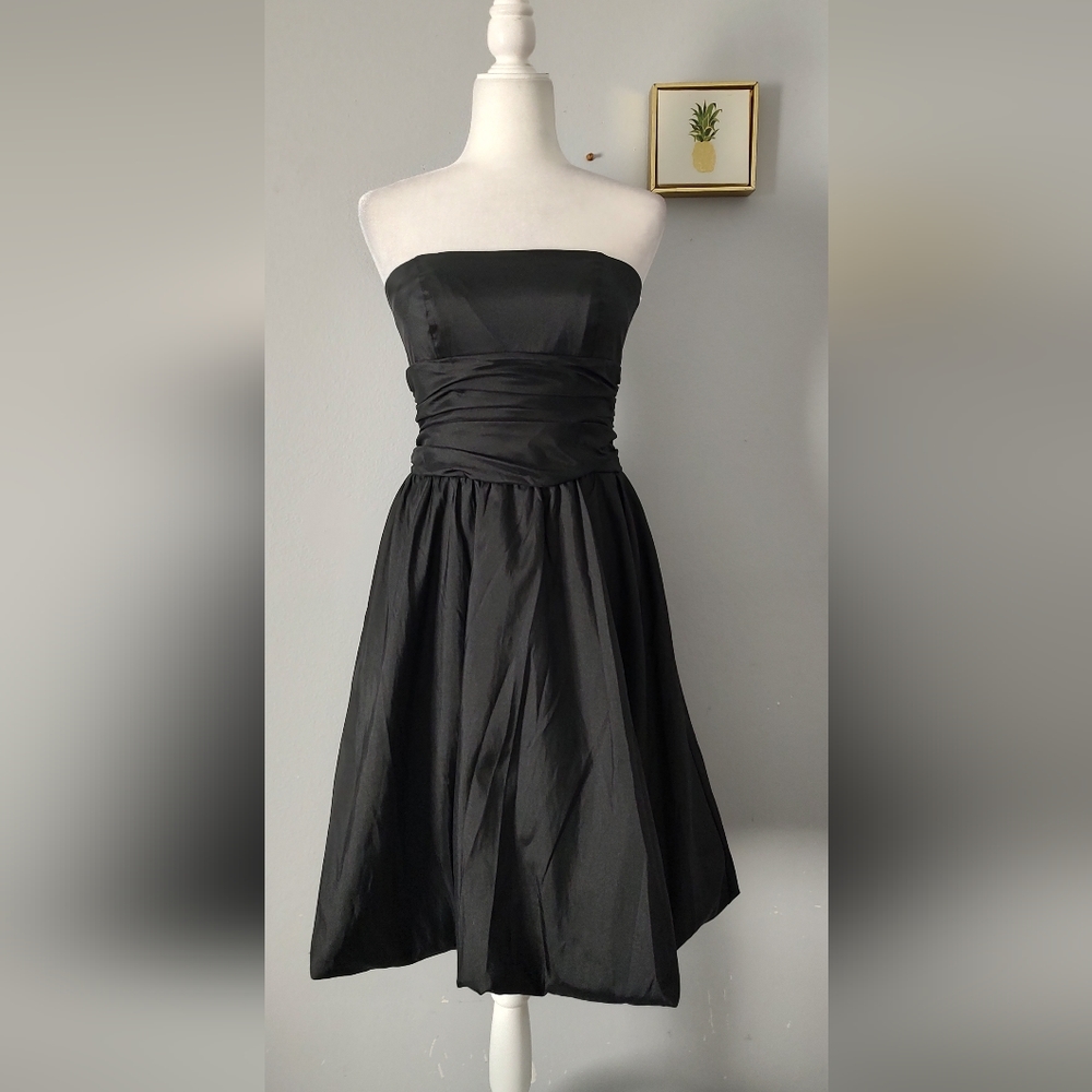 Strapless Dress Davids Bridal  6 Black  Bubble Hem Taffeta Cocktail Prom Holiday